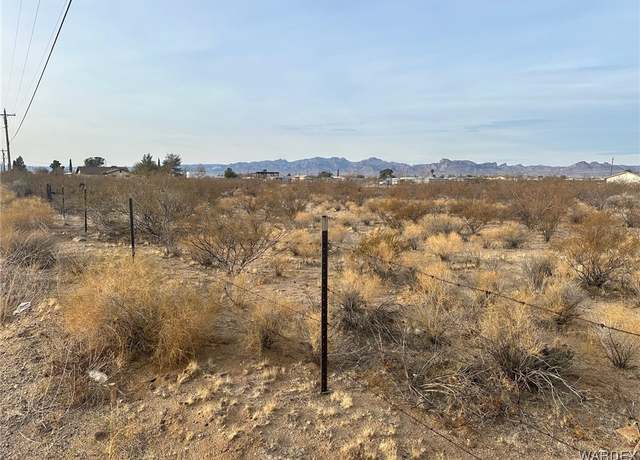 Property at 3689 N Verde Rd, Golden Valley, AZ 86413