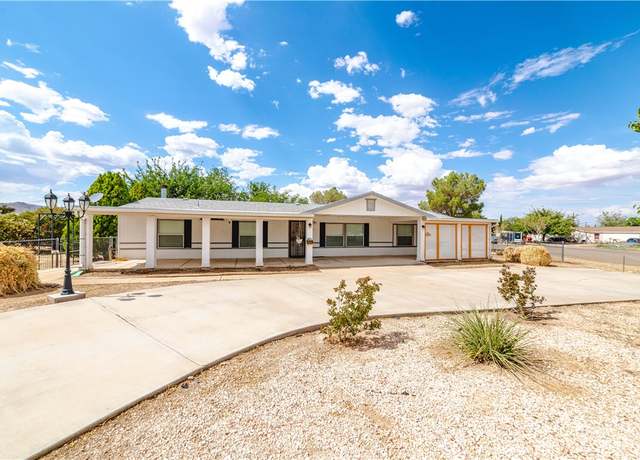 Property at 1875 E Hearne Ct, Kingman, AZ 86409, 3 beds, 2 baths