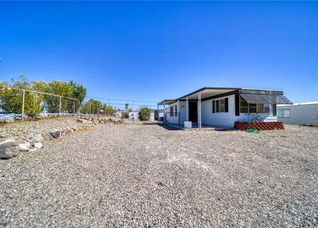 Property at 2300 Pima Ln, Bullhead City, AZ 86442, 2 beds, 1.5 baths