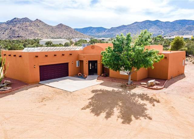 Property at 5865 N Bull Mountain Dr, Kingman, AZ 86409, 4 beds, 3 baths