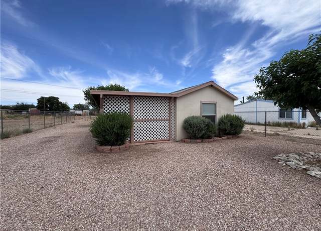 Property at 2135 E John L Ave, Kingman, AZ 86409, 2 beds, 1 bath
