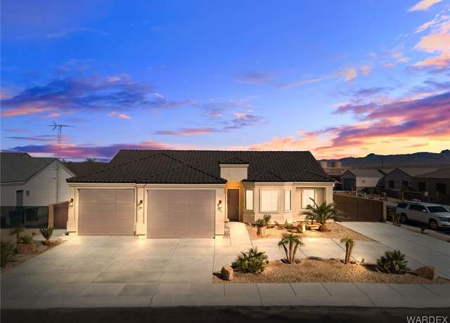 Property at 2591 Montano Ridge Dr, Bullhead City, AZ 86442, 3 beds, 2 baths