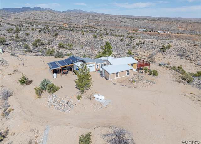 Property at 11802 E Moss Wash Rd, Kingman, AZ 86401, 2 beds, 1 bath