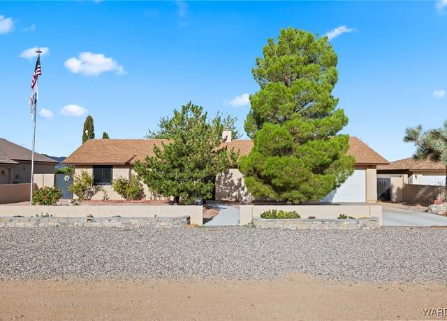 Property at 10041 N Concho Dr, Kingman, AZ 86401, 3 beds, 2 baths