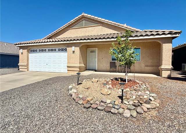 Property at 2982 N Tanner St, Kingman, AZ 86401, 3 beds, 2 baths