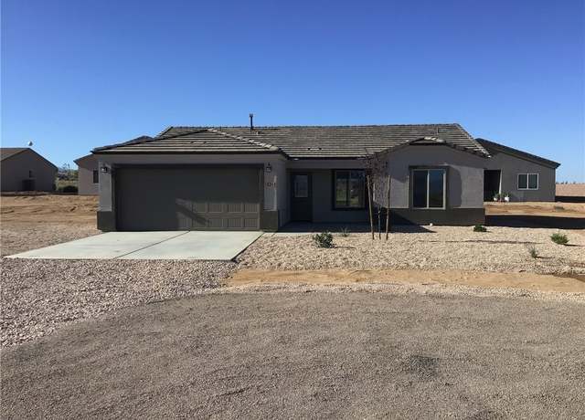 Property at 10269 N Wood Camp Ct, Kingman, AZ 86401, 3 beds, 2 baths