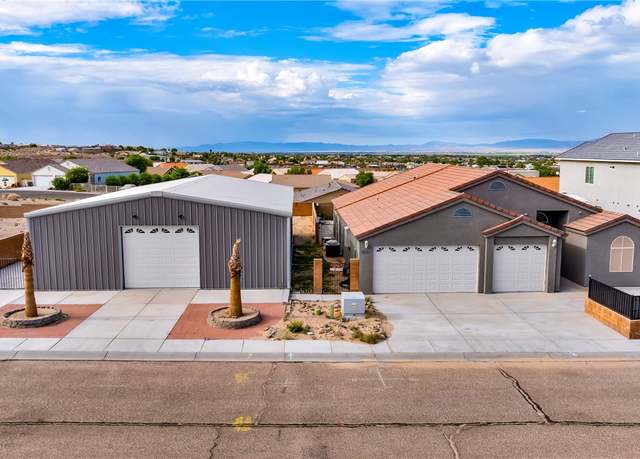 Property at 2022 E Mesa Amarilla Pl, Fort Mohave, AZ 86426, 3 beds, 2 baths
