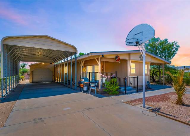 Property at 972 Swan Dr, Bullhead City, AZ 86442, 3 beds, 1.5 baths
