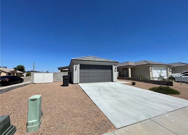 Property at 3684 N Miller St, Kingman, AZ 86409, 3 beds, 2 baths