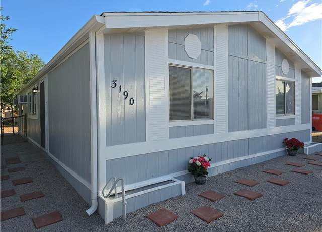 Property at 3190 E Snavely Ave, Kingman, AZ 86409, 3 beds, 2 baths