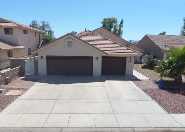 Property at 2881 Country Club Plz, Bullhead City, AZ 86442, 4 beds, 2.5 baths