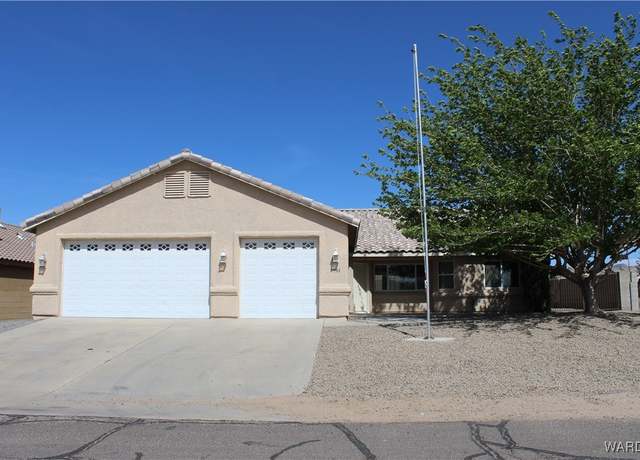 Property at 2902 N Tanner St St, Kingman, AZ 86401, 3 beds, 2 baths