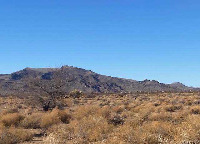 Property at 178 N Truman Rd, Golden Valley, AZ 86413