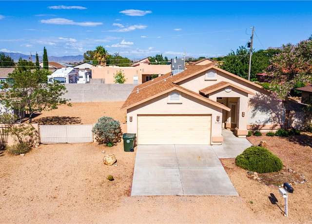 Property at 2780 N Jerome St, Kingman, AZ 86401, 3 beds, 2 baths