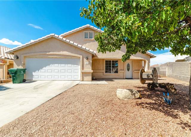 Property at 3048 Mallory Loop, Kingman, AZ 86401, 4 beds, 2.5 baths