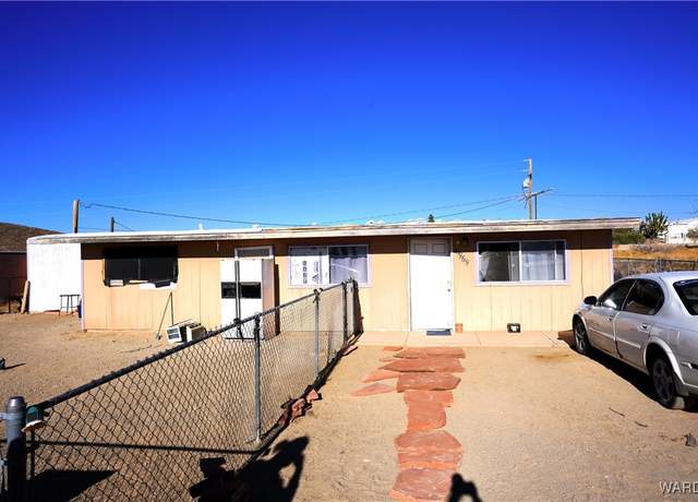 Property at 6969 W Cinch Dr, Dolan Springs, AZ 86441, 2 beds, 1 bath