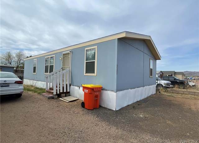 Property at 3540 E Thompson Ave, Kingman, AZ 86409, 3 beds, 2 baths