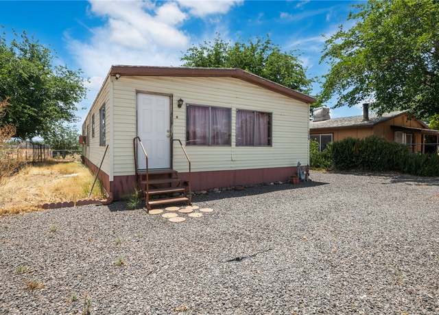 Property at 2850 E Neal Ave, Kingman, AZ 86409, 3 beds, 2 baths