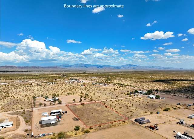 Property at 1427 S Cordes Rd, Golden Valley, AZ 86413