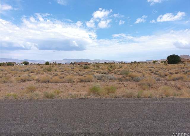 Property at 9386 N Singletree Dr, Kingman, AZ 86401