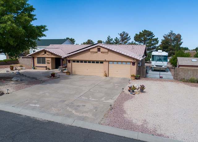 Property at 2727 Bar Boot St, Kingman, AZ 86401, 3 beds, 2 baths