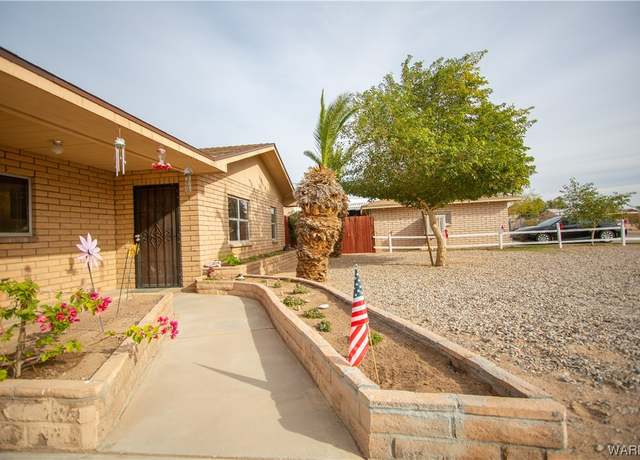 Property at 5405 E Maricopa Dr, Topock, AZ 86436, 3 beds, 2 baths