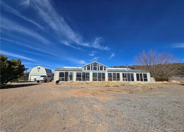 Property at 3894 N Lookout Canyon Rd, Kingman, AZ 86401, 4 beds, 2 baths