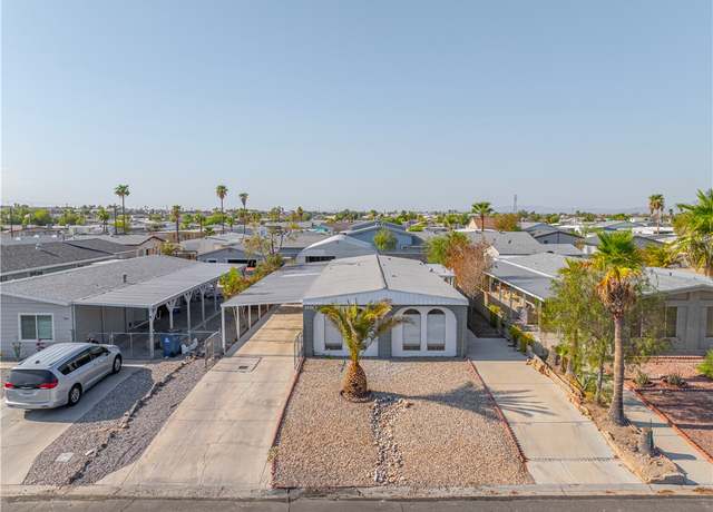 Property at 980 Palo Verde Dr, Bullhead City, AZ 86442, 2 beds, 2 baths