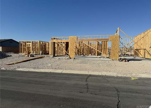 Property at 3081 Sidewheel Dr. Dr, Bullhead City, AZ 86429, 3 beds, 3.5 baths