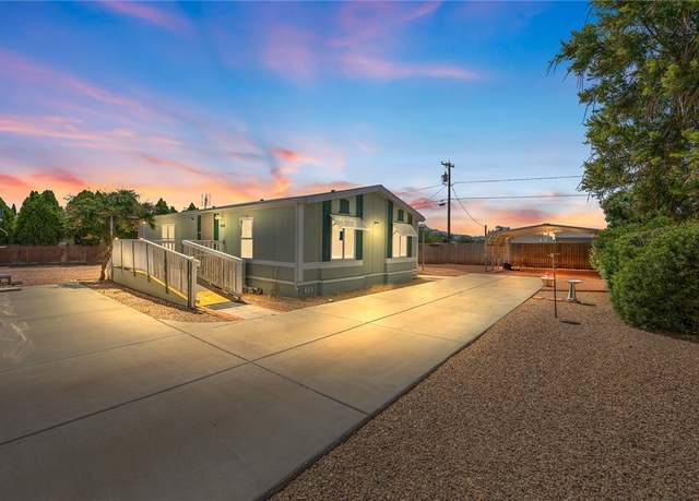 Property at 3018 E Thompson Ave, Kingman, AZ 86409, 2 beds, 2 baths