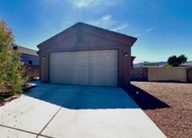 Property at 3267 N Lomalai St, Kingman, AZ 86401, 3 beds, 2 baths