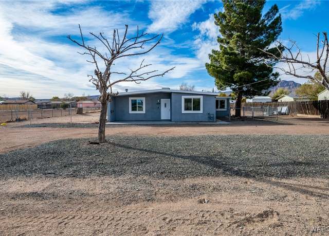 Property at 4375 N Pinal St, Kingman, AZ 86409, 3 beds, 2 baths