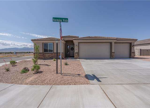 Property at 2992 Hermosa Vis, Kingman, AZ 86409, 4 beds, 2 baths