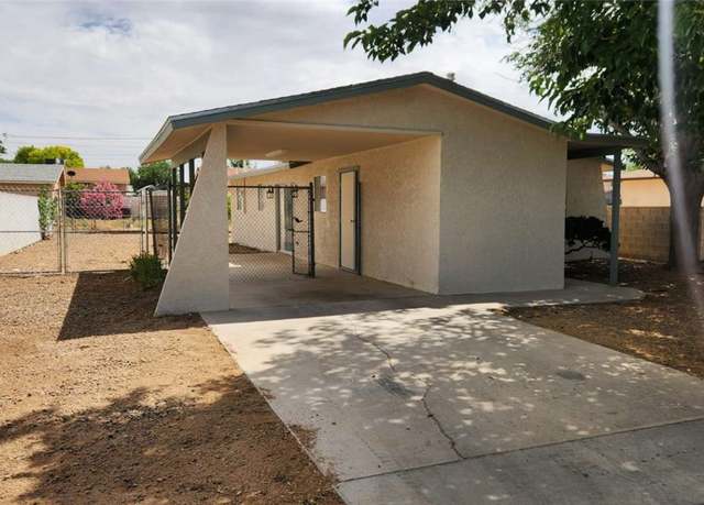 Property at 2040 Detroit Ave, Kingman, AZ 86401, 2 beds, 2 baths