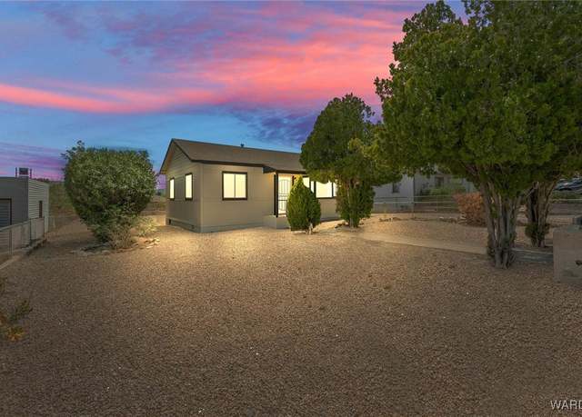 Property at 722 Gold St, Kingman, AZ 86401, 2 beds, 1 bath