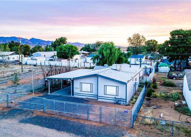 Property at 3223 E Mcvicar Ave, Kingman, AZ 86409, 3 beds, 2 baths