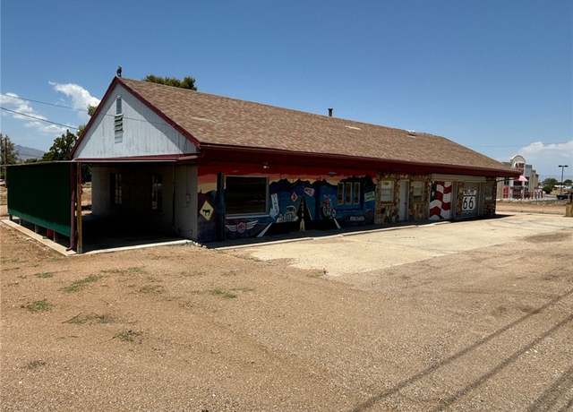 Property at 4535 E Highway 66, Kingman, AZ 86409, 3 beds, 1.5 baths