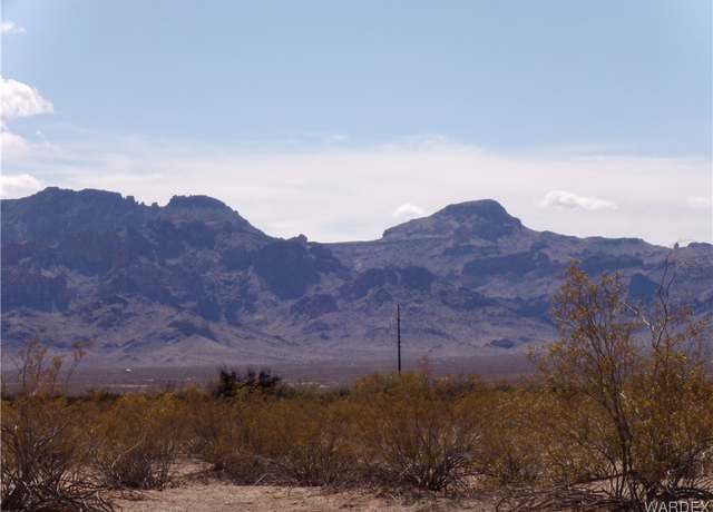 Property at 3533 Palo Christi Rd, Golden Valley, AZ 86413