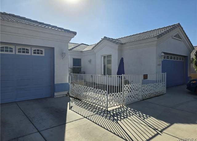 Property at 2122 E Sandwedge Ln, Fort Mohave, AZ 86426, 3 beds, 2 baths