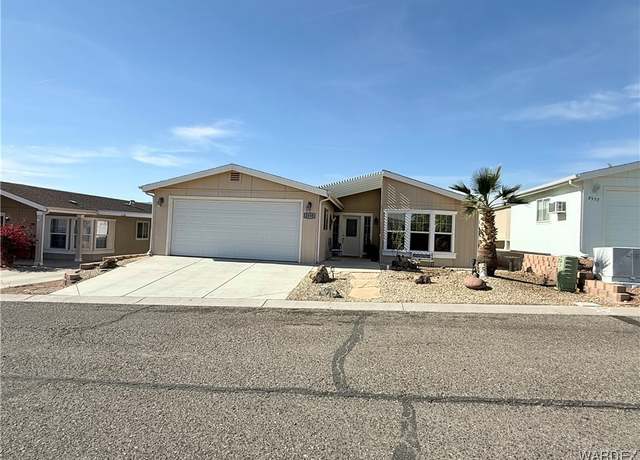 Property at 2553 Hillcrest Park Dr, Bullhead City, AZ 86429, 2 beds, 2 baths