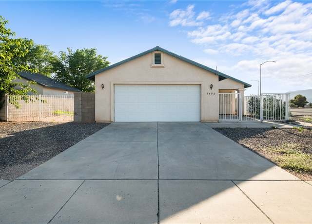 Property at 3495 Cypress St, Kingman, AZ 86401, 3 beds, 2 baths