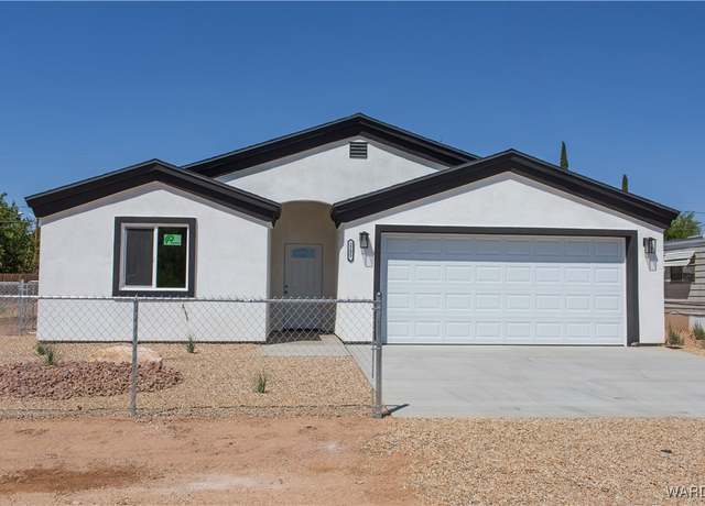 Property at 2295 E Ames Ave, Kingman, AZ 86409, 3 beds, 2 baths