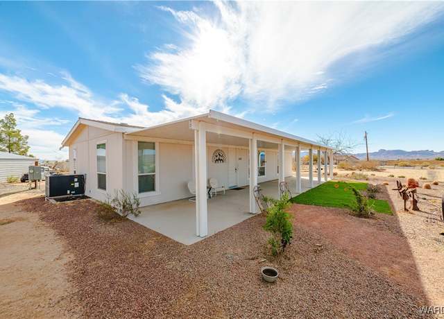 Property at 500 S San Pedro Rd, Golden Valley, AZ 86413, 3 beds, 2 baths