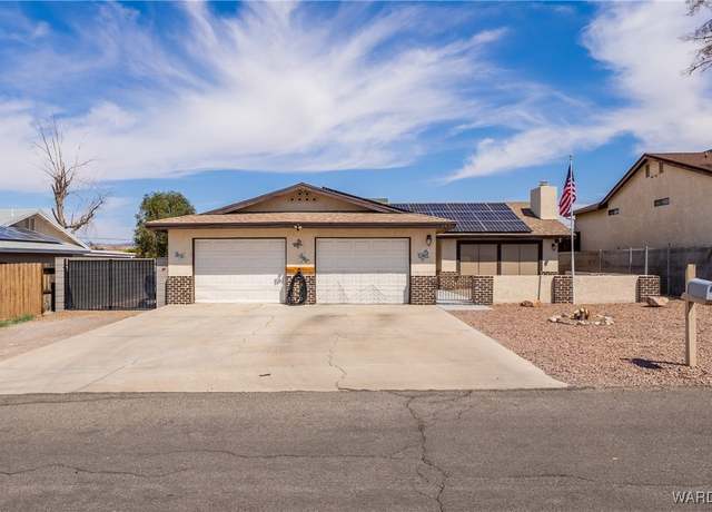 Property at 1456 Summit Cir, Bullhead City, AZ 86442, 3 beds, 2 baths
