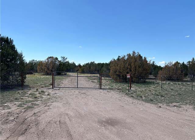 Property at 614 N Carson Trl, Seligman, AZ 86337