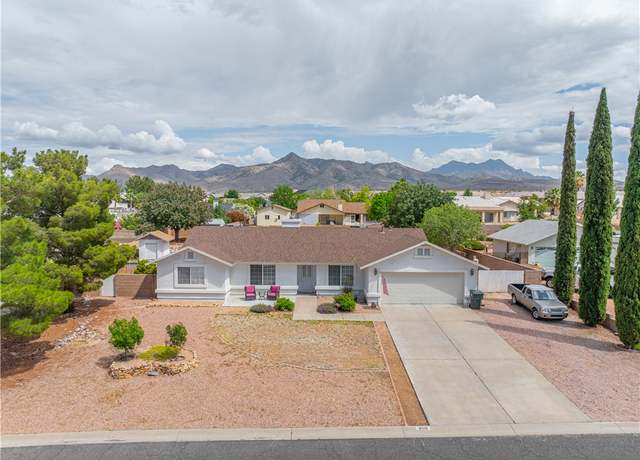 Property at 850 Rawhide Dr, Kingman, AZ 86401, 4 beds, 2 baths