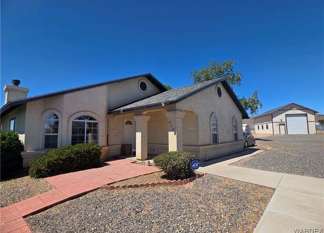 Property at 4145 N Glen Rd, Kingman, AZ 86409, 3 beds, 2 baths