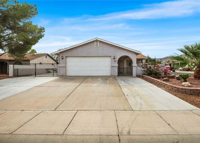 Property at 3953 Raymond Ave, Kingman, AZ 86409, 4 beds, 2 baths