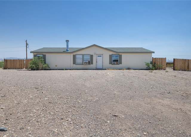 Property at 3692 N Egar Rd, Golden Valley, AZ 86413, 4 beds, 2 baths