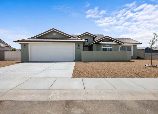 Property at 3921 N Jewel St, Kingman, AZ 86409, 3 beds, 2 baths